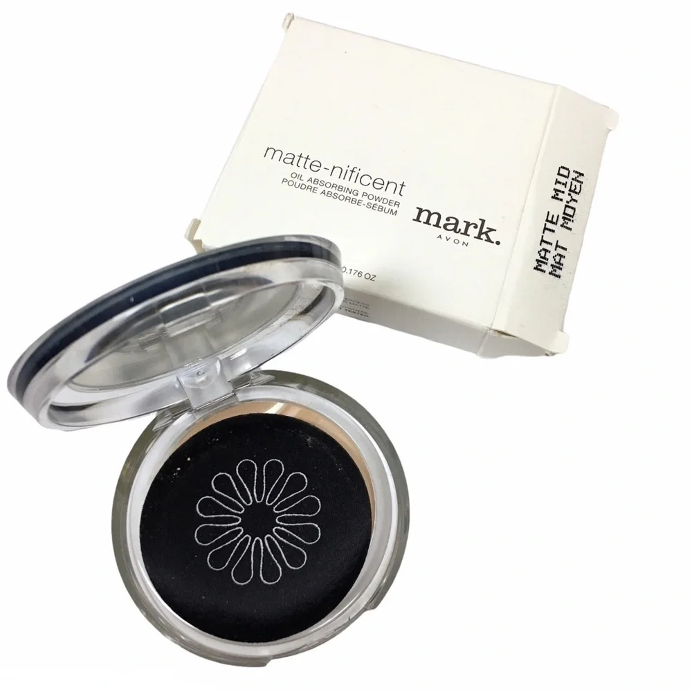 mark. Matte-Nificent Pressed Powder Oil Absorbing Compact Mirror Puff Matte Mid